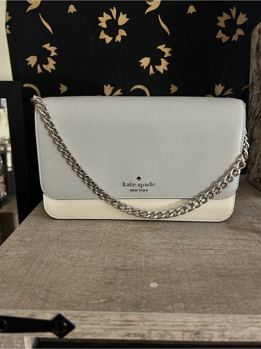 kate spade Two-Tone Light Gray & Cream Chain Shoulder Bag